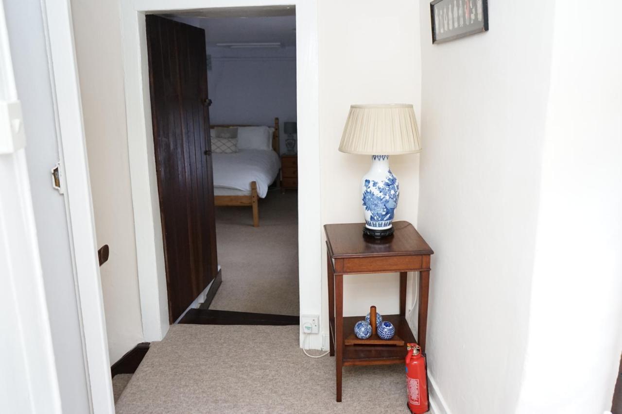 Character 2 Double Bedroom Cottage In Shaftesbury Εξωτερικό φωτογραφία