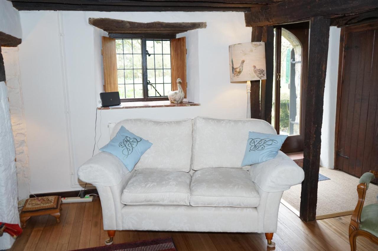 Character 2 Double Bedroom Cottage In Shaftesbury Εξωτερικό φωτογραφία