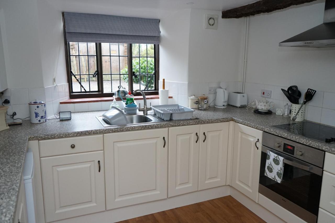 Character 2 Double Bedroom Cottage In Shaftesbury Εξωτερικό φωτογραφία