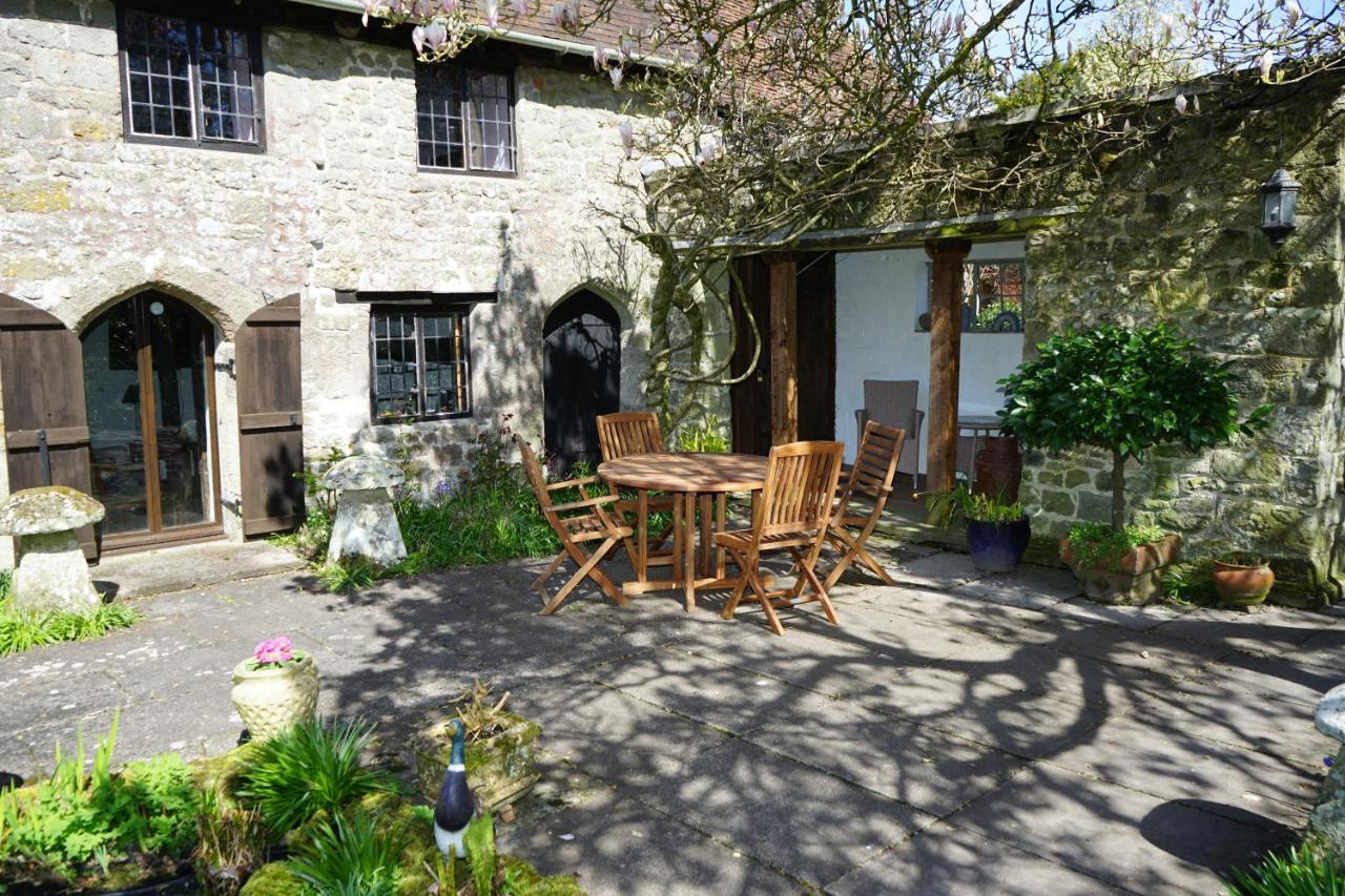 Character 2 Double Bedroom Cottage In Shaftesbury Εξωτερικό φωτογραφία